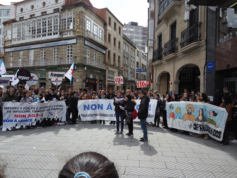 16 04 13 Manifestacionestudantil_Pontevedra_36.jpg